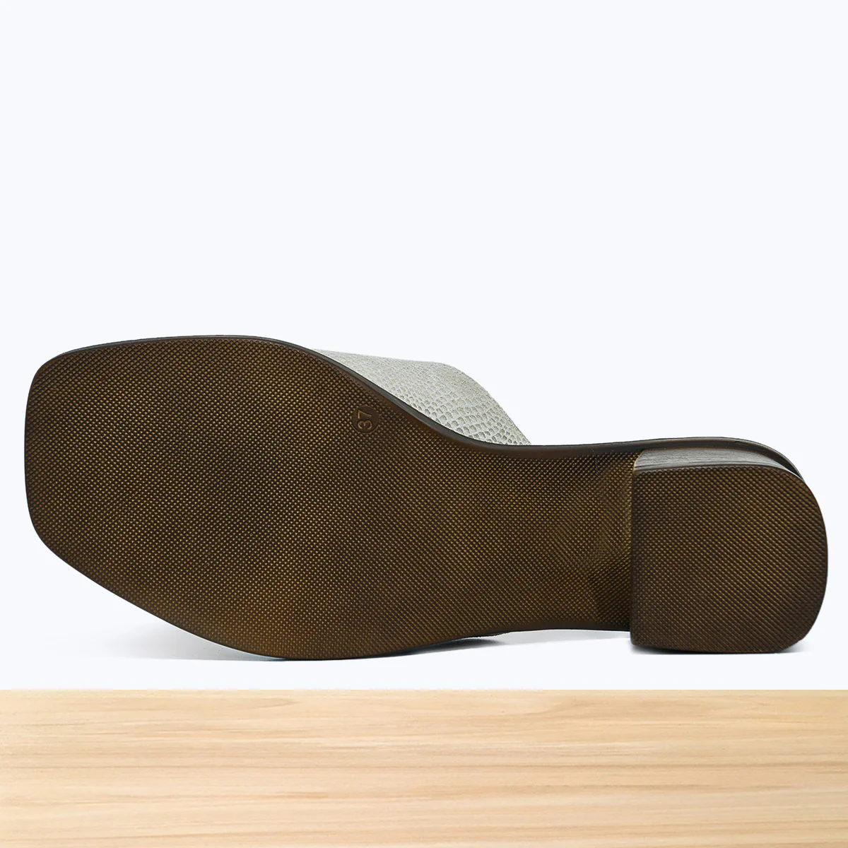 005F Emora Cuir Doré Serpent NV - Image 6