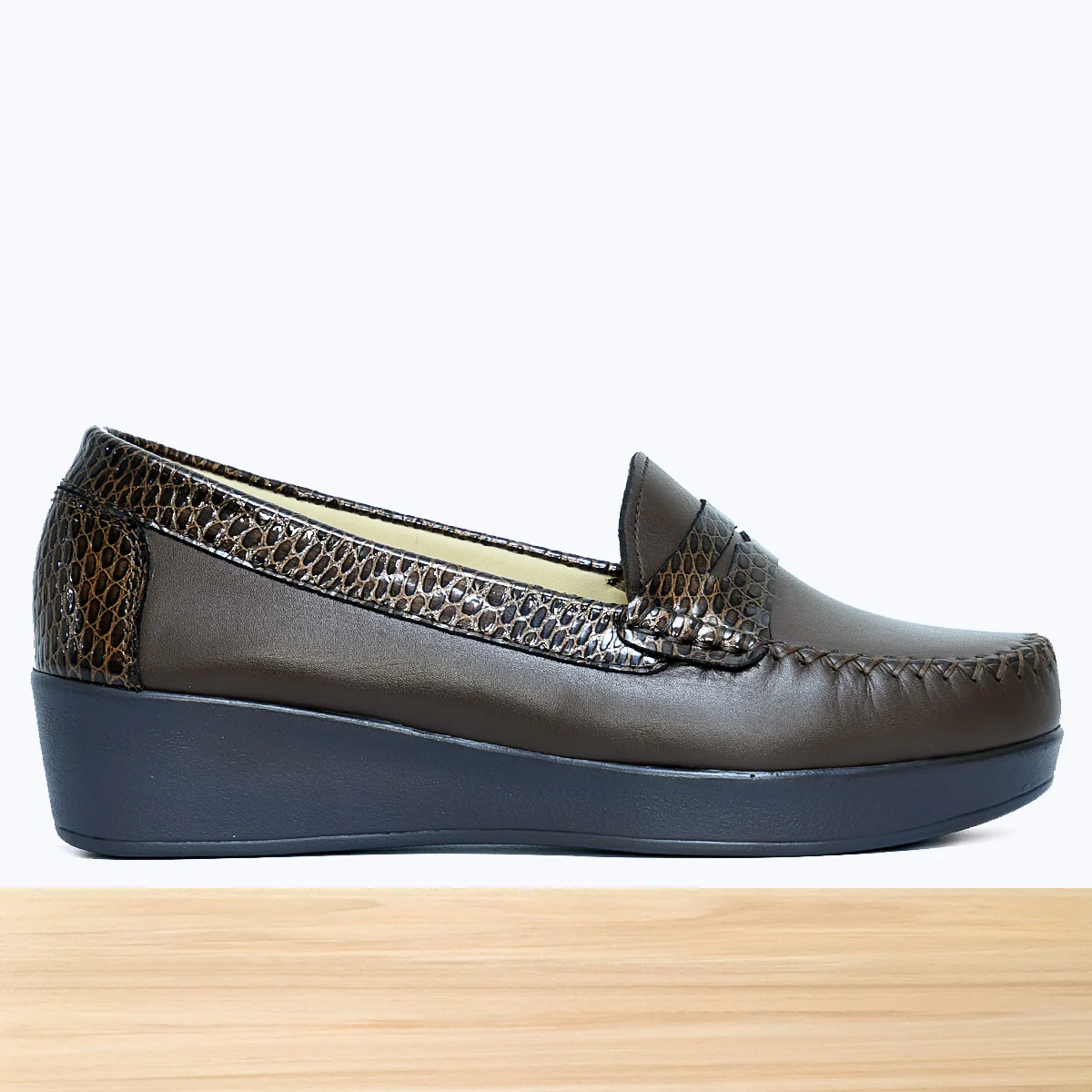 011F Kamita Cuir Marron