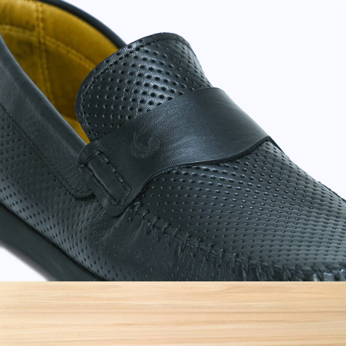 032 Nevon Noir - Image 4