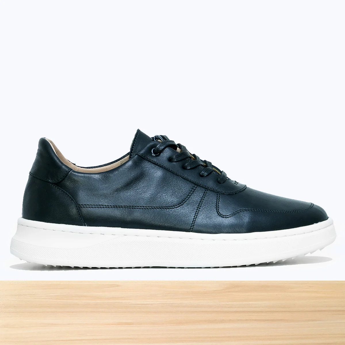 077 Navio Noir