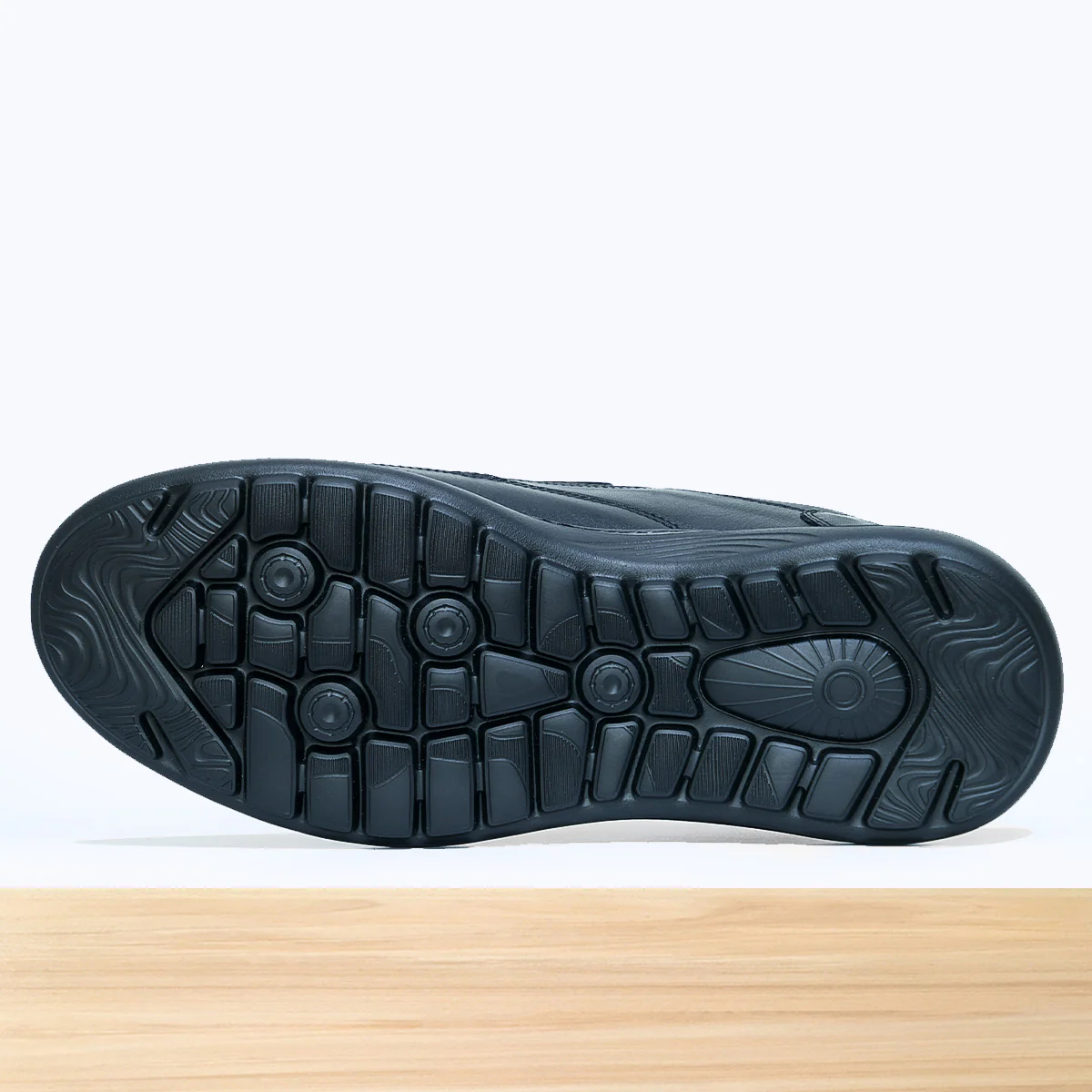 103 Solto Noir NV - Image 6