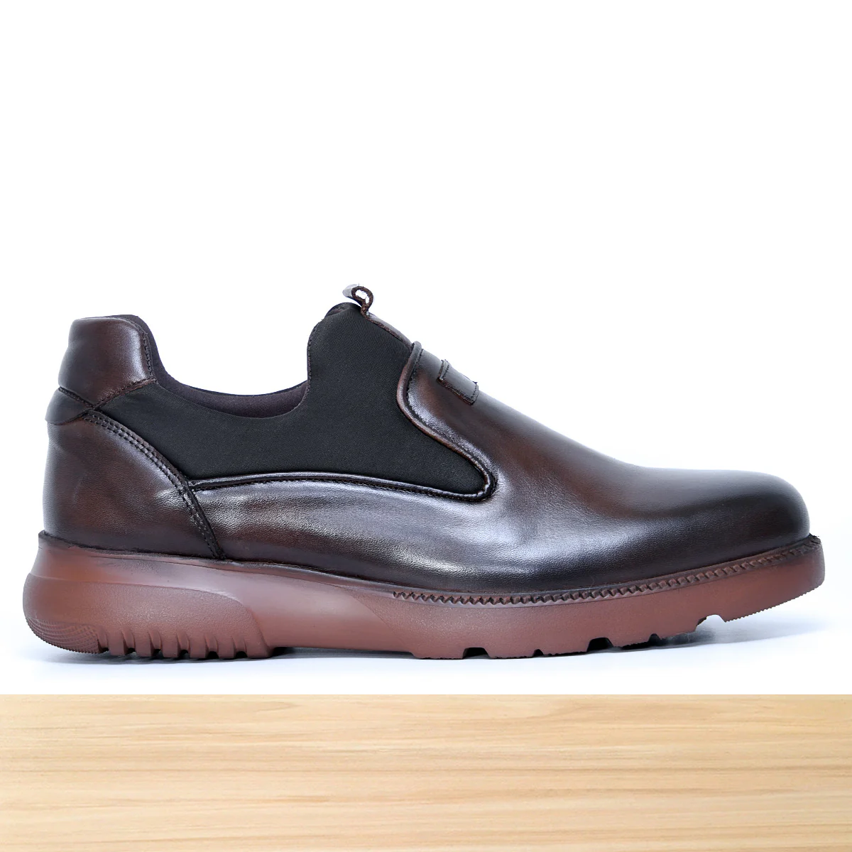 443 Bluster Marron