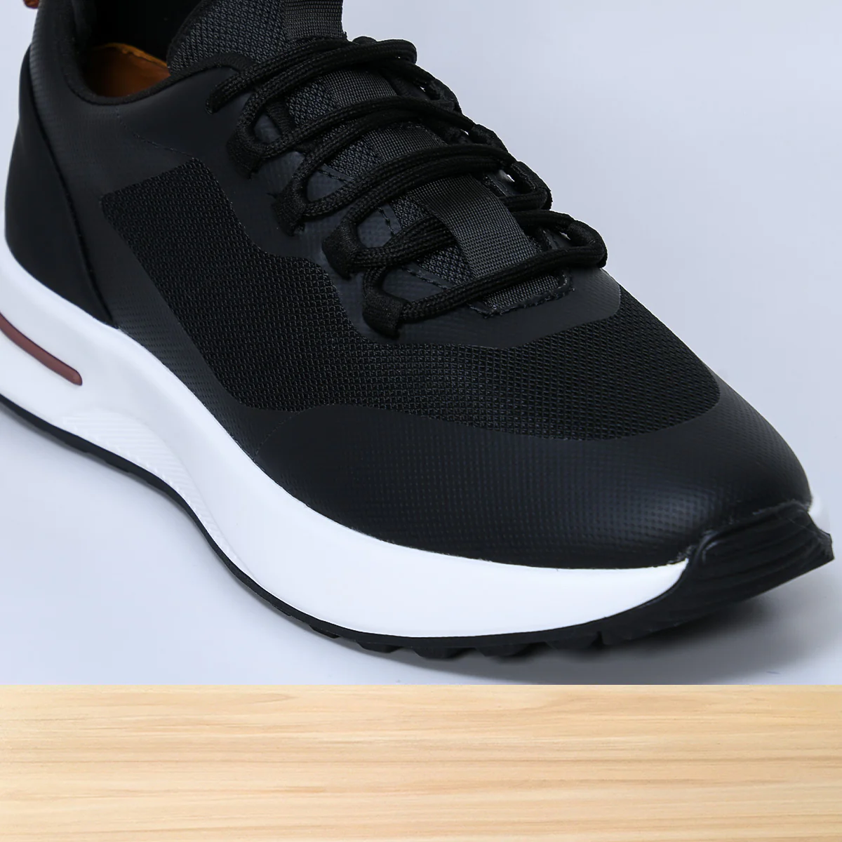 8514 Lora Noir - Image 4